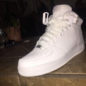 Meet your Posher, Ernesto